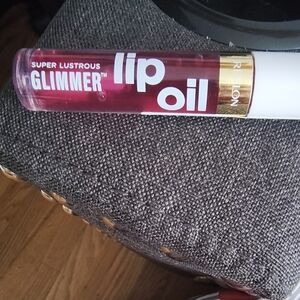 Revlon Glimmer Lip Oil in Bold Pink